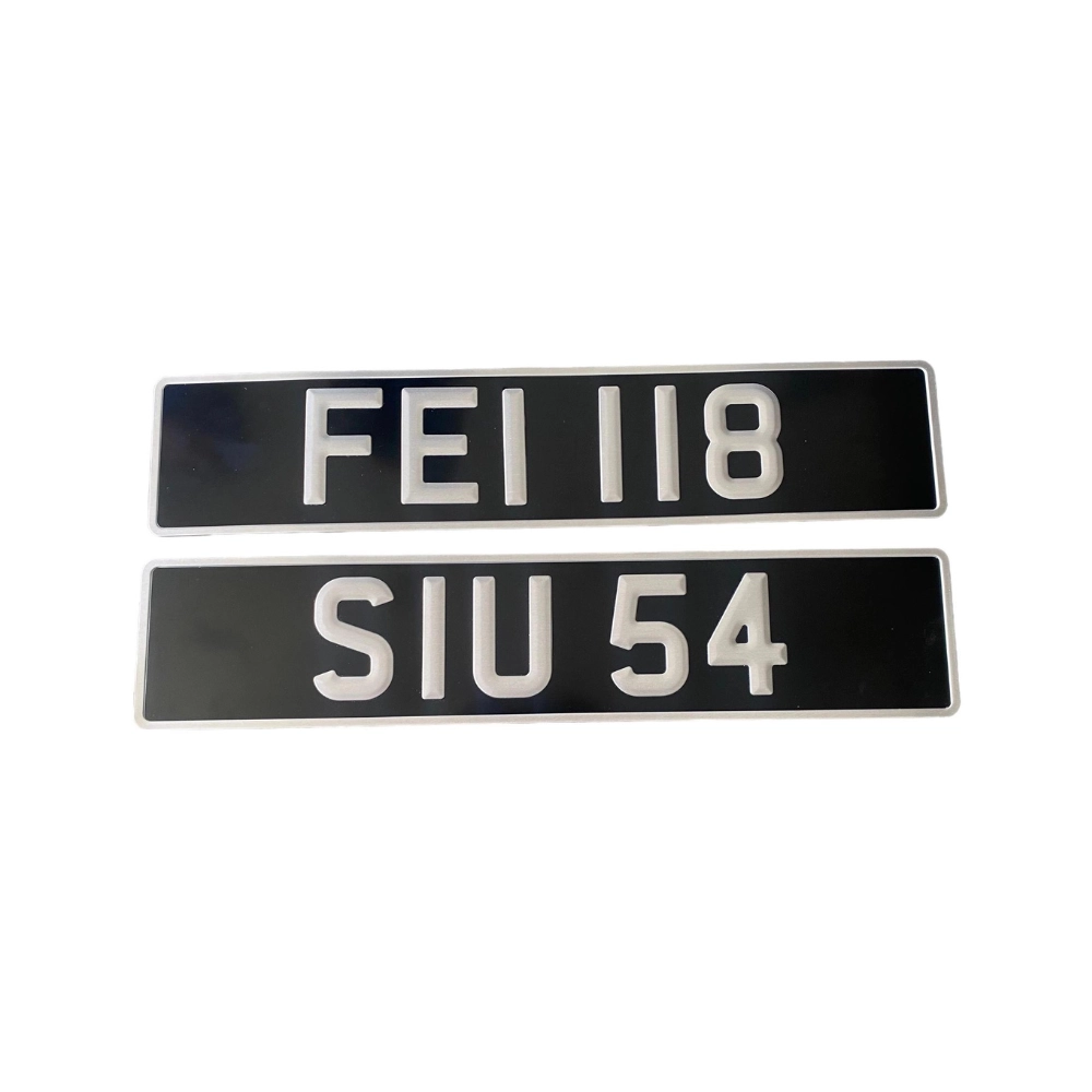 Vintage and classic license plates in Galway, Ireland